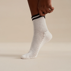 Women's Vintage Stripes Open Knit Quarter Socks